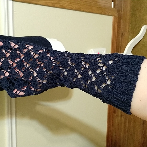 NWT Aeropostale Sweater Size M - Picture 2 of 11